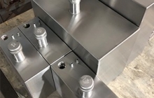 不銹鋼件加工廠如何進行電解拋光